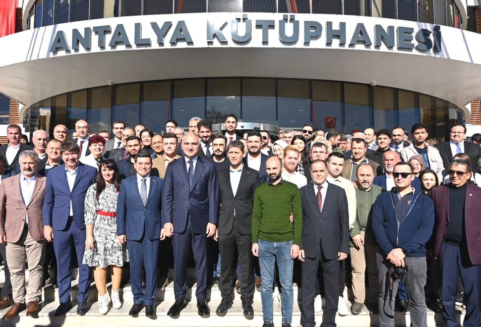 Akdeniz’in en büyük kütüphanesi  Bakan Ersoy katılımıyla açıldı  