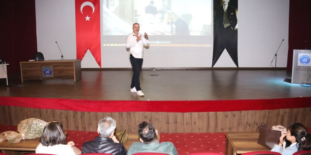 Aile Eğitimi Semineri düzenlendi