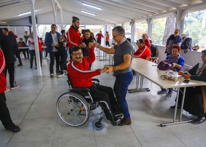 Büyükşehir Gençlik Kampı  özel misafirlerini ağırladı