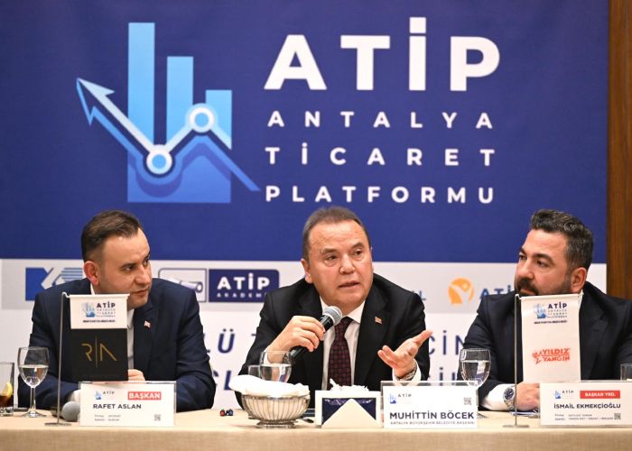 Başkan Böcek: “Antalya’ya metro yapacağız”