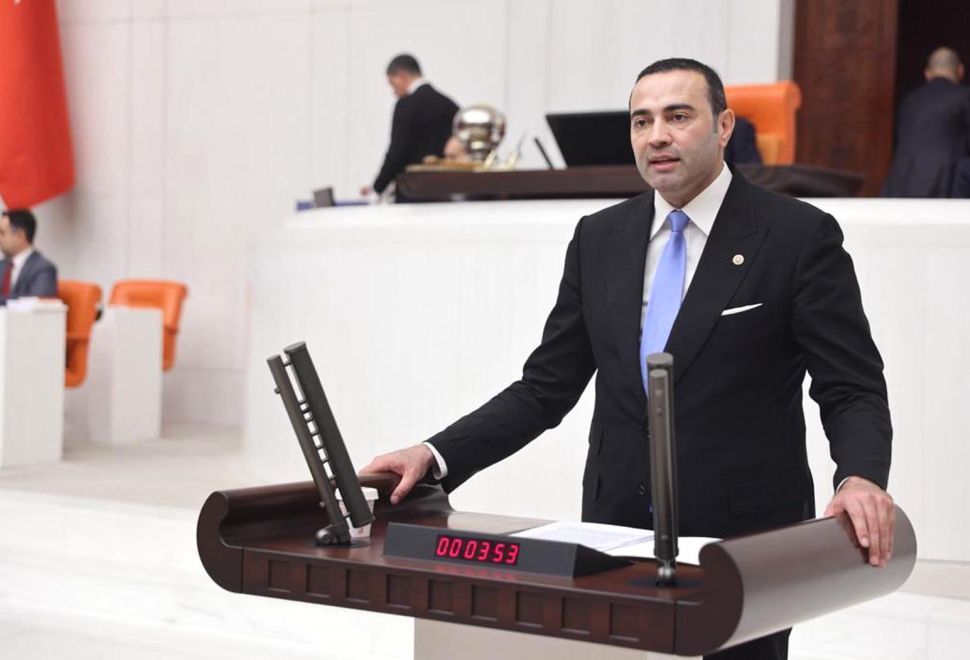İyi Parti Antalya Milletvekili Aykut Kaya;   “Sağlık çalışanlarının maaşları iyileştirilmeli”