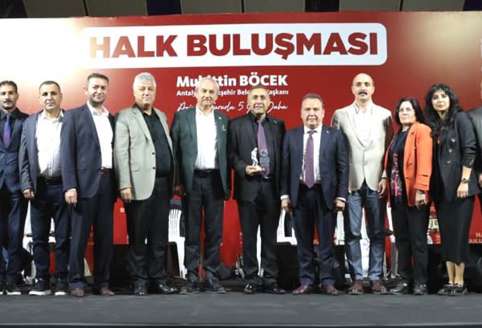 Başkan Böcek Dostlar Meclisi’nin konuğu oldu