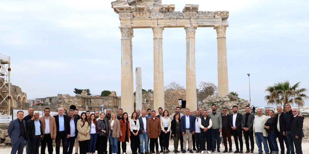 Nefi Kara, Side Esnafıyla buluştu