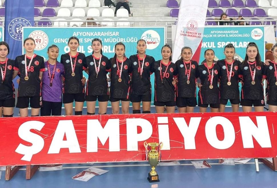 Kepez’in çocuklarından üst üste şampiyonluk