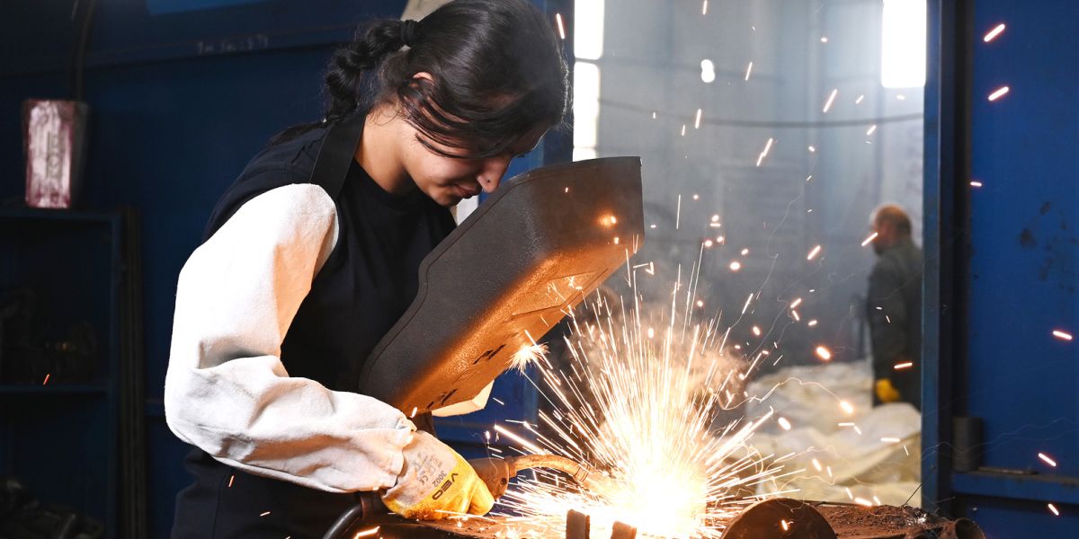Antalya OSB’den Kadınlara Özel Çelik Kaynakçılığı Kursu
