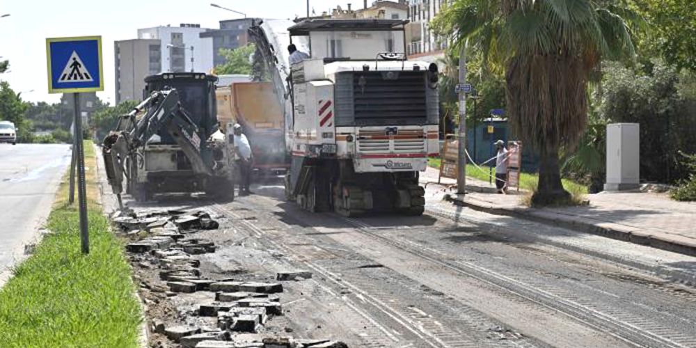 Lara Caddesi’ne sıfır asfalt