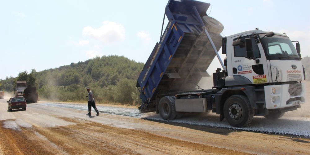 Çavuşköy-Namaras grup yolu asfaltlandı