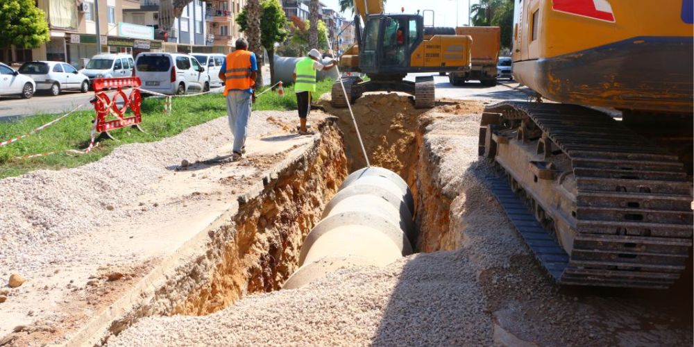 ASAT yağmur suyu drenaj hattı çalışmaları Kepez’de devam ediyor