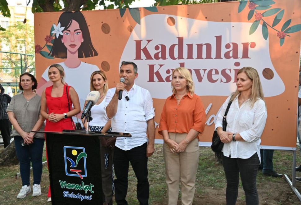 Kadınlar Kahvehanesi Açıldı